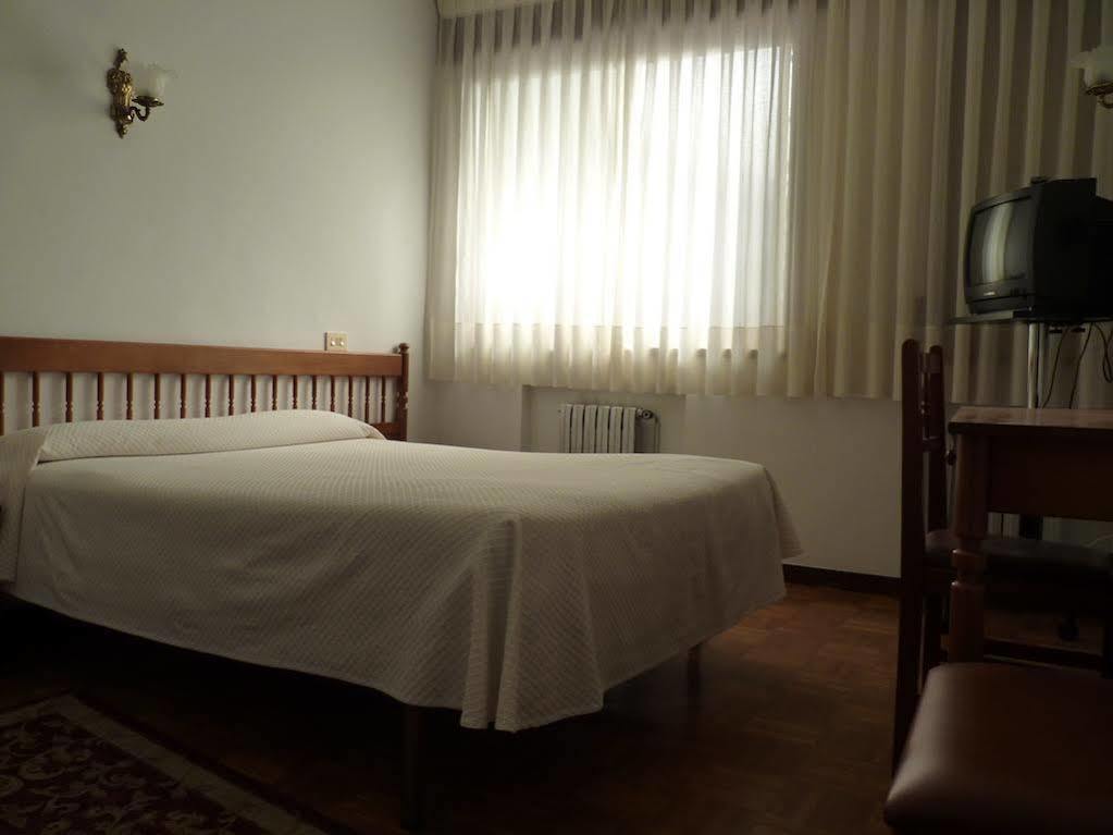 Hotel Espana Луго Екстериор снимка