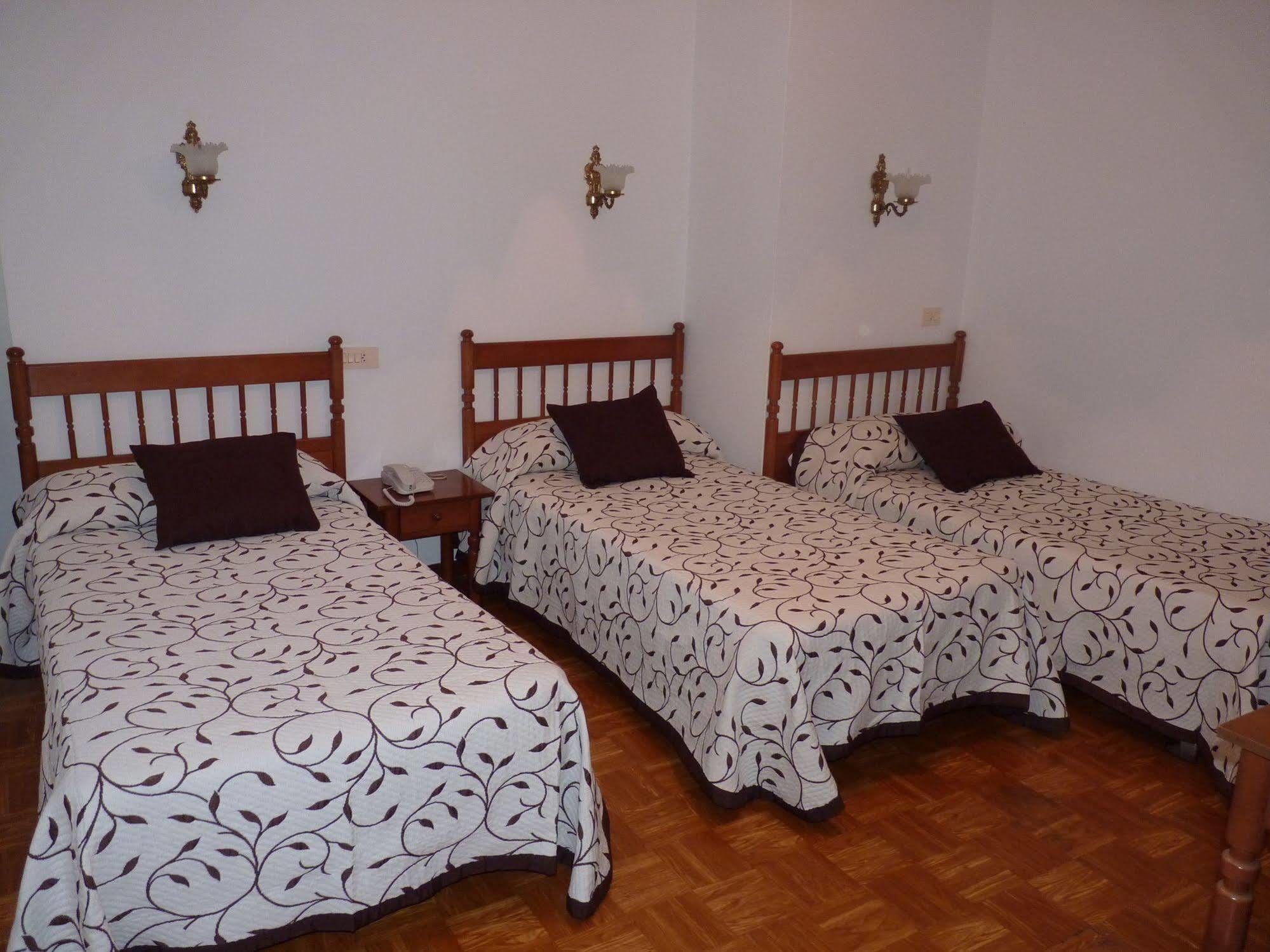 Hotel Espana Луго Екстериор снимка